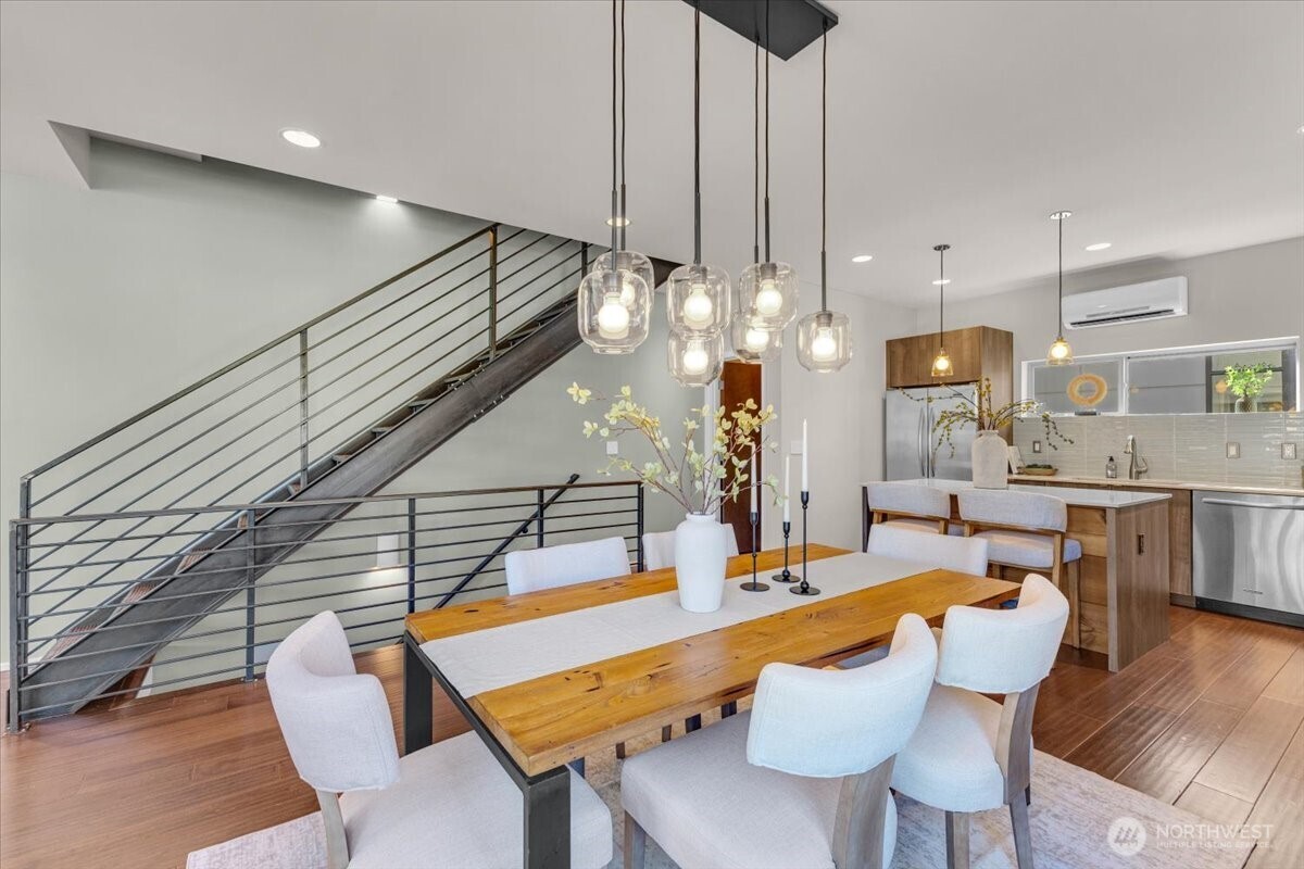 3001 60th Avenue SW, Seattle, WA 98116