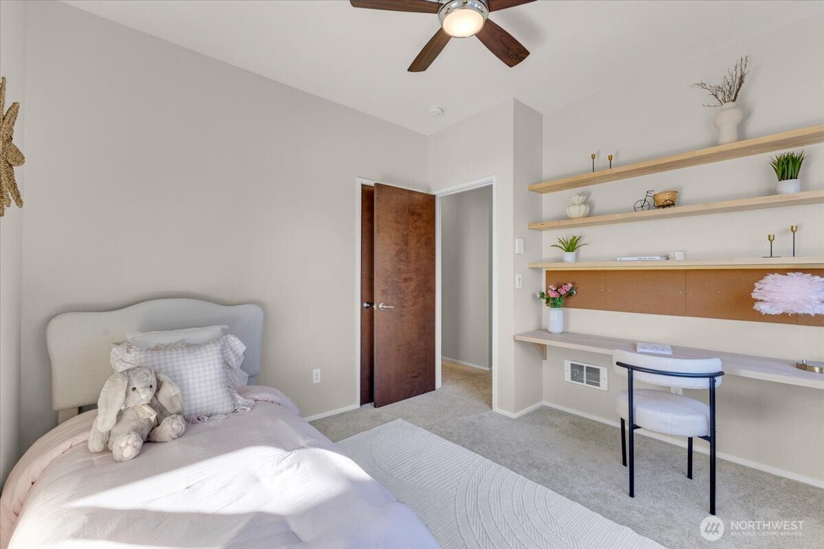 3001 60th Avenue SW, Seattle, WA 98116