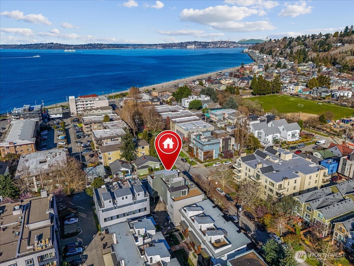 3001 60th Avenue SW, Seattle, WA 98116