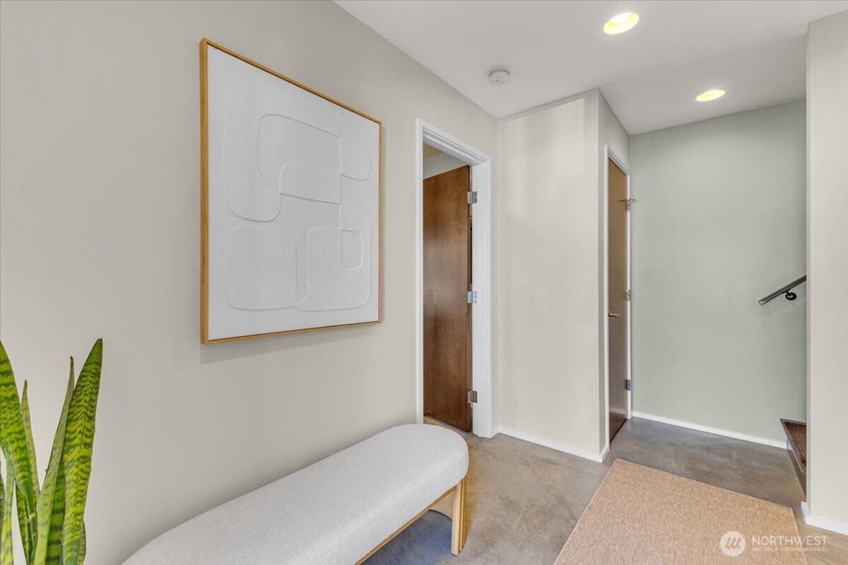 3001 60th Avenue SW, Seattle, WA 98116