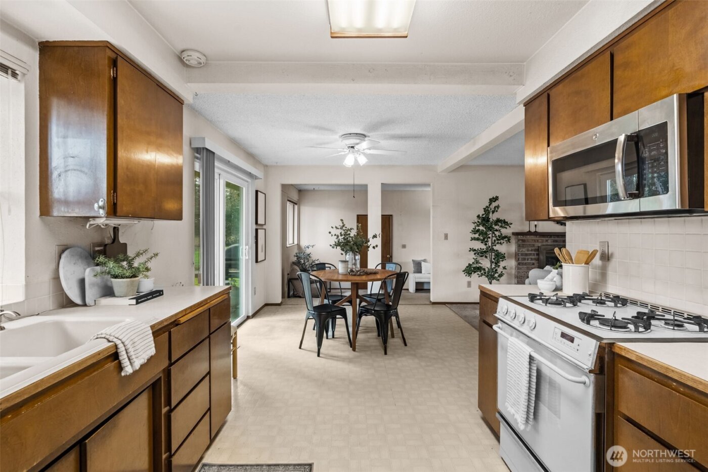 202 Fir Drive NW, Gig Harbor, WA 98335-5900