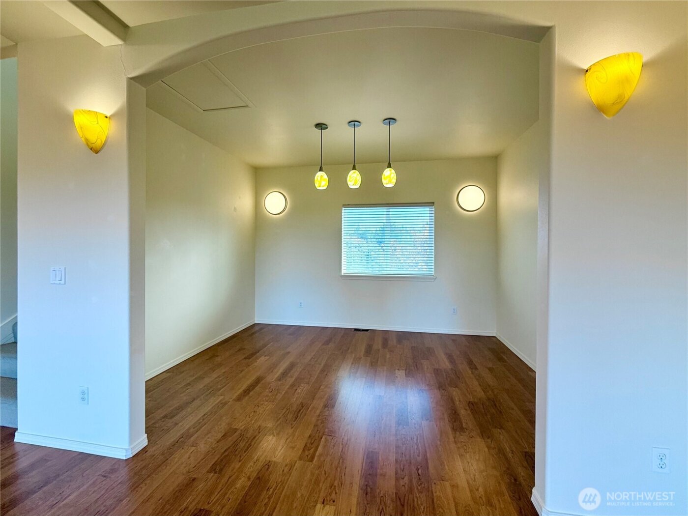 317 Sand Dune Avenue SW, Ocean Shores, WA 98569