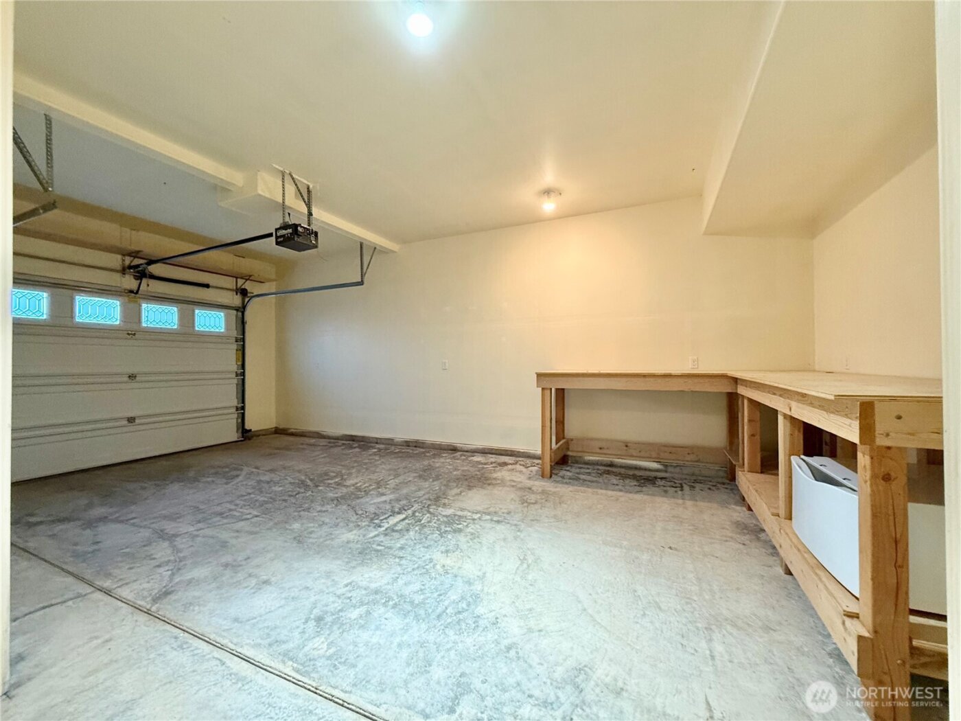 317 Sand Dune Avenue SW, Ocean Shores, WA 98569