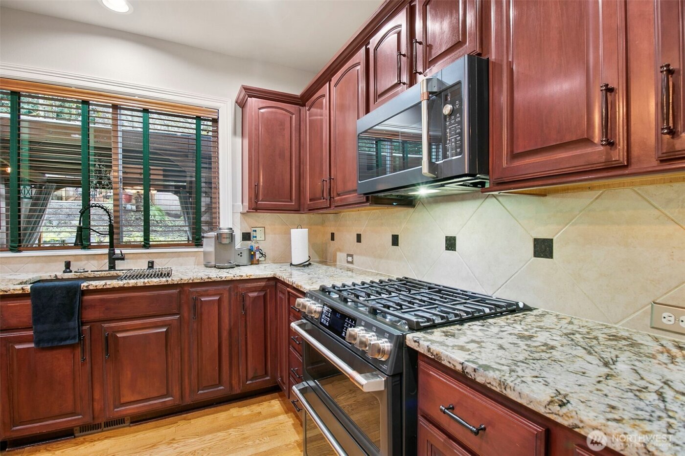 12153 SE 307th place , Auburn, WA 98092