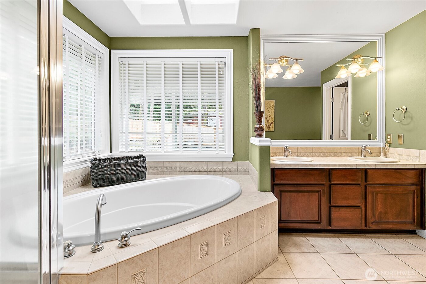 12153 SE 307th place , Auburn, WA 98092