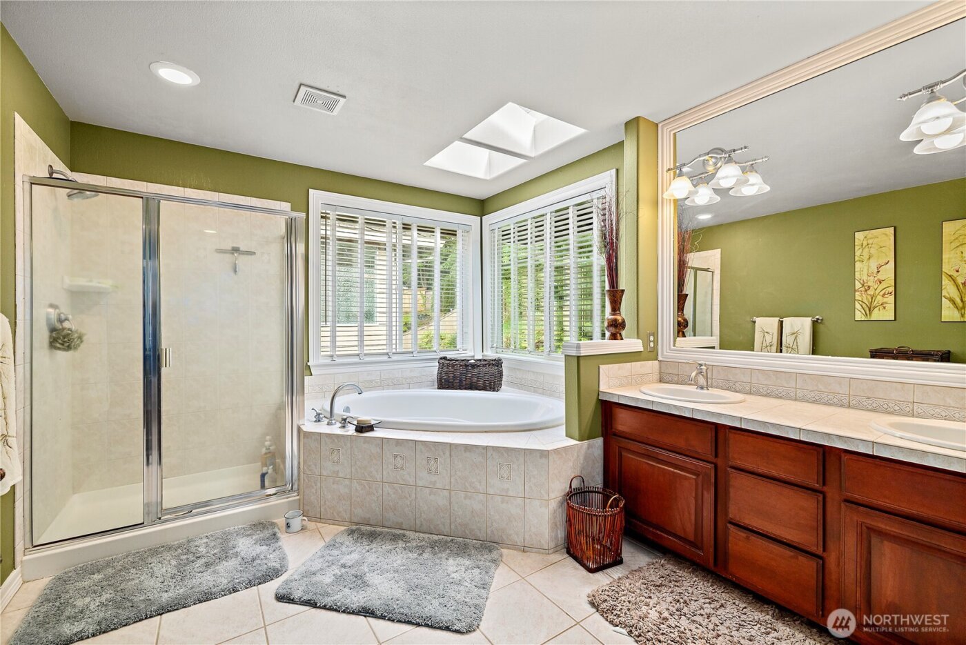 12153 SE 307th place , Auburn, WA 98092