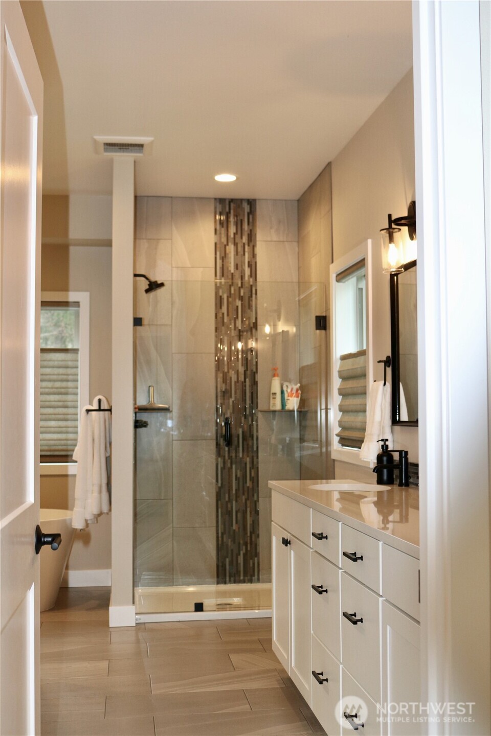 1377 Alger Cain Lake Rd , Sedro Woolley, WA 98284