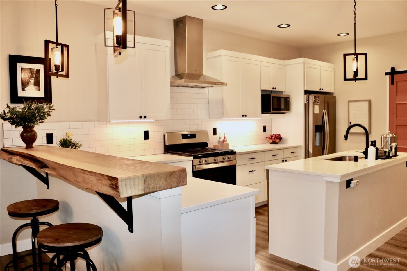 1377 Alger Cain Lake Rd , Sedro Woolley, WA 98284