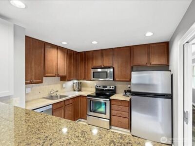 22527 SE 38th Terrace #1424, Issaquah, WA 98029 - Photo 25