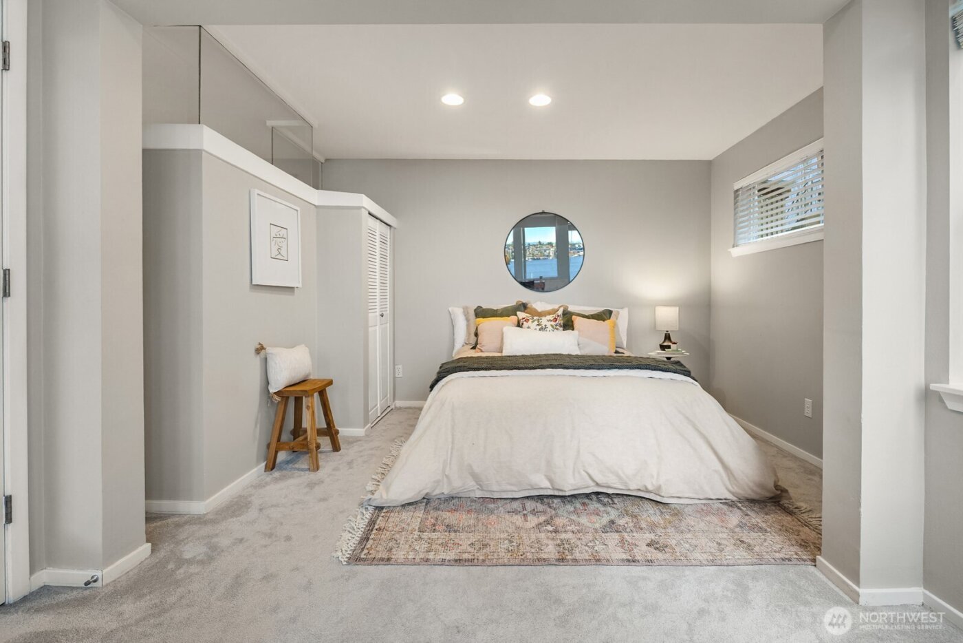 2420 8th Avenue N #201, Seattle, WA 98109