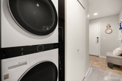 2420 8th Avenue N #201, Seattle, WA 98109 - Photo 25