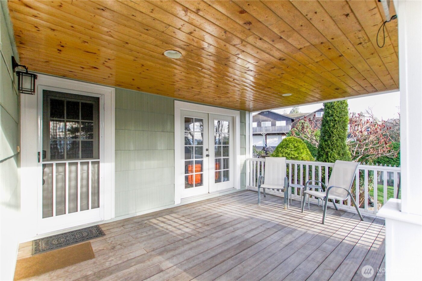 475 Columbia Street , Cathlamet, WA 98612