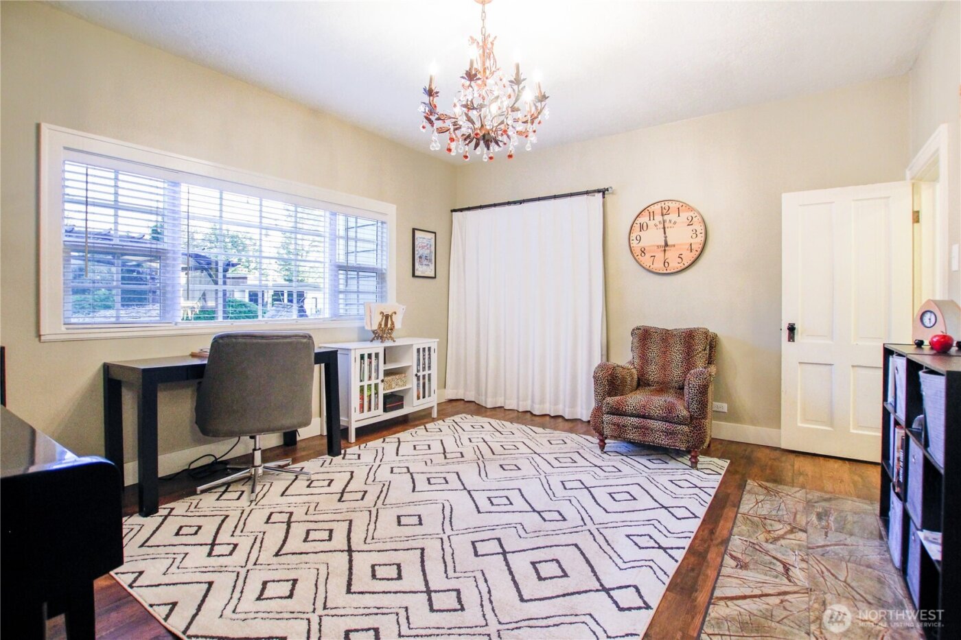 475 Columbia Street , Cathlamet, WA 98612