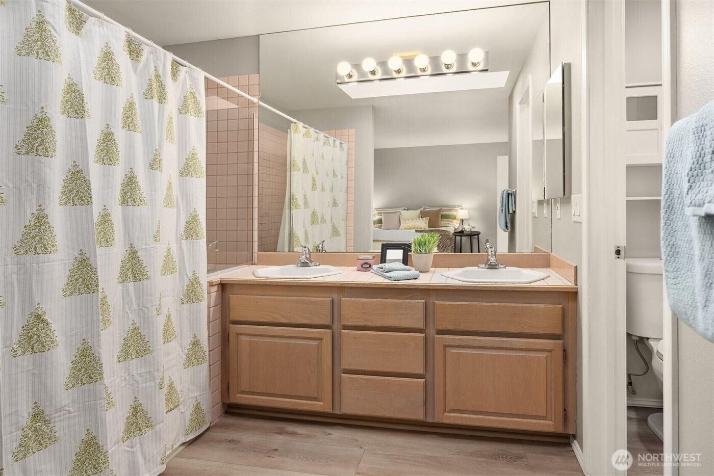 11526 114th Court NE #2A, Kirkland, WA 98033-4529