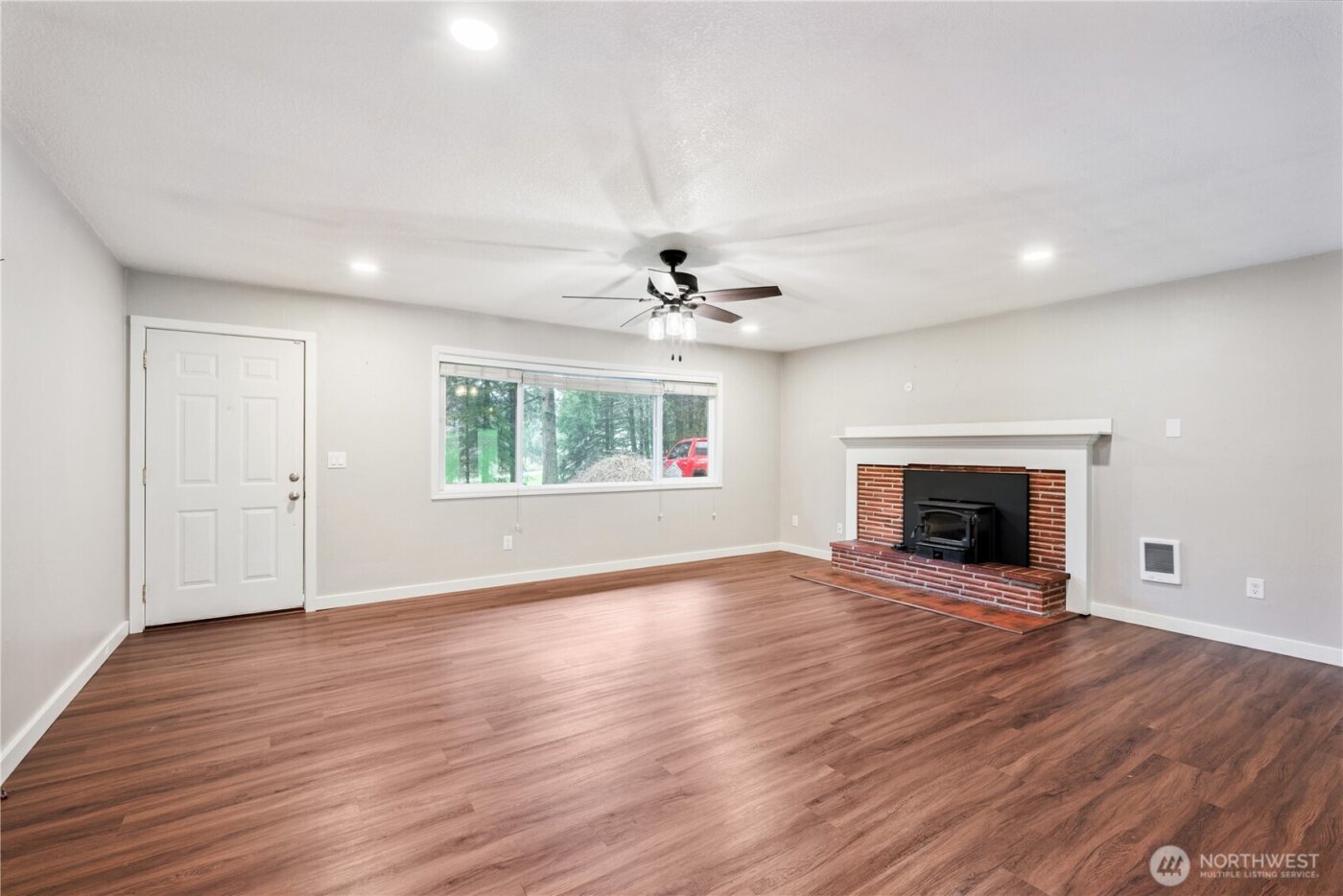 123 Haryu Road , Longview, WA 98632