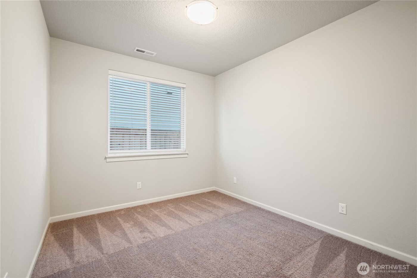 1935 Schneiter Drive , Longview, WA 98632