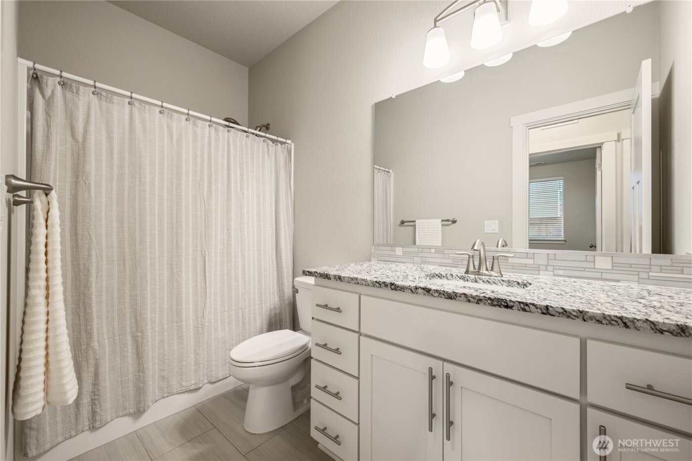 1935 Schneiter Drive , Longview, WA 98632