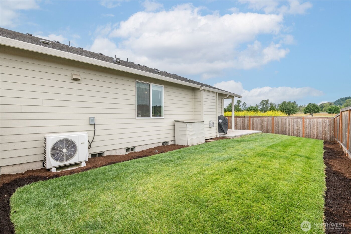 1935 Schneiter Drive , Longview, WA 98632