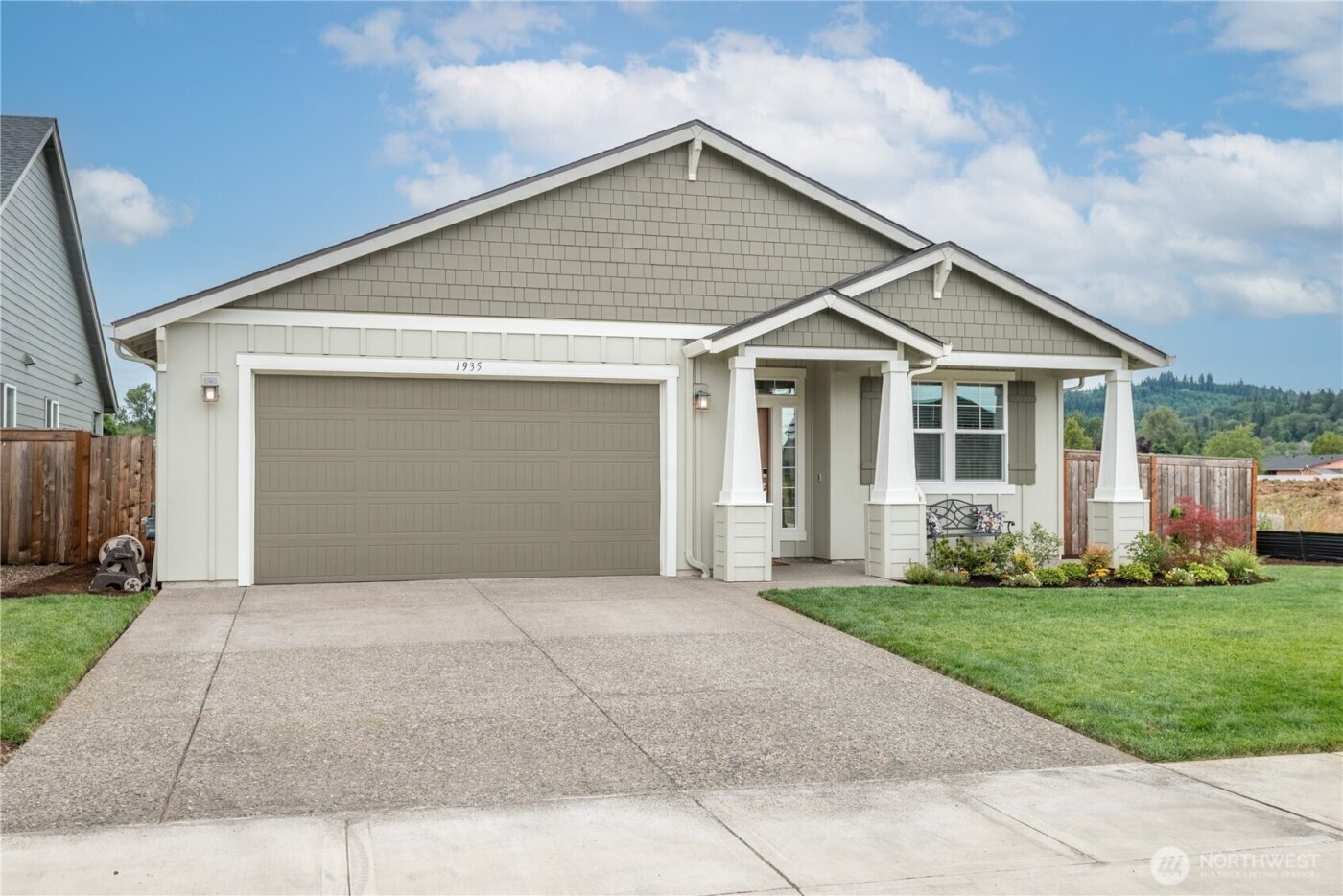 1935 Schneiter Drive , Longview, WA 98632