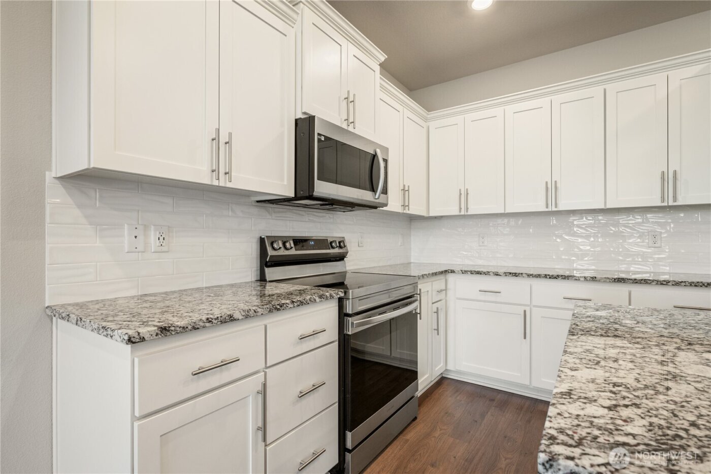 1935 Schneiter Drive , Longview, WA 98632