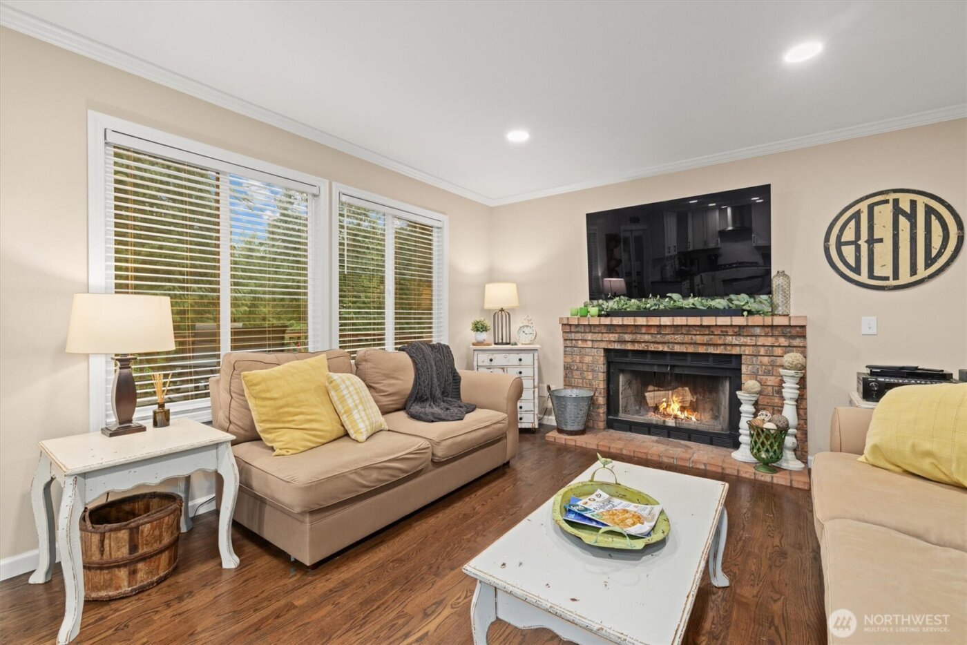 19403 NE 203rd Place , Woodinville, WA 98077