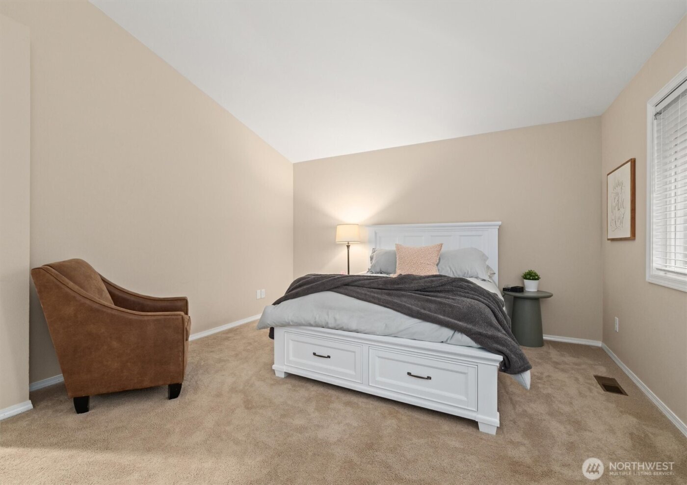 19403 NE 203rd Place , Woodinville, WA 98077