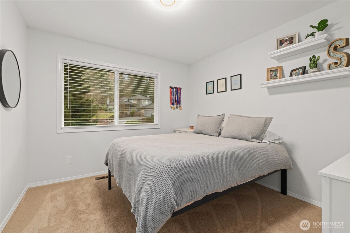 19403 NE 203rd Place , Woodinville, WA 98077