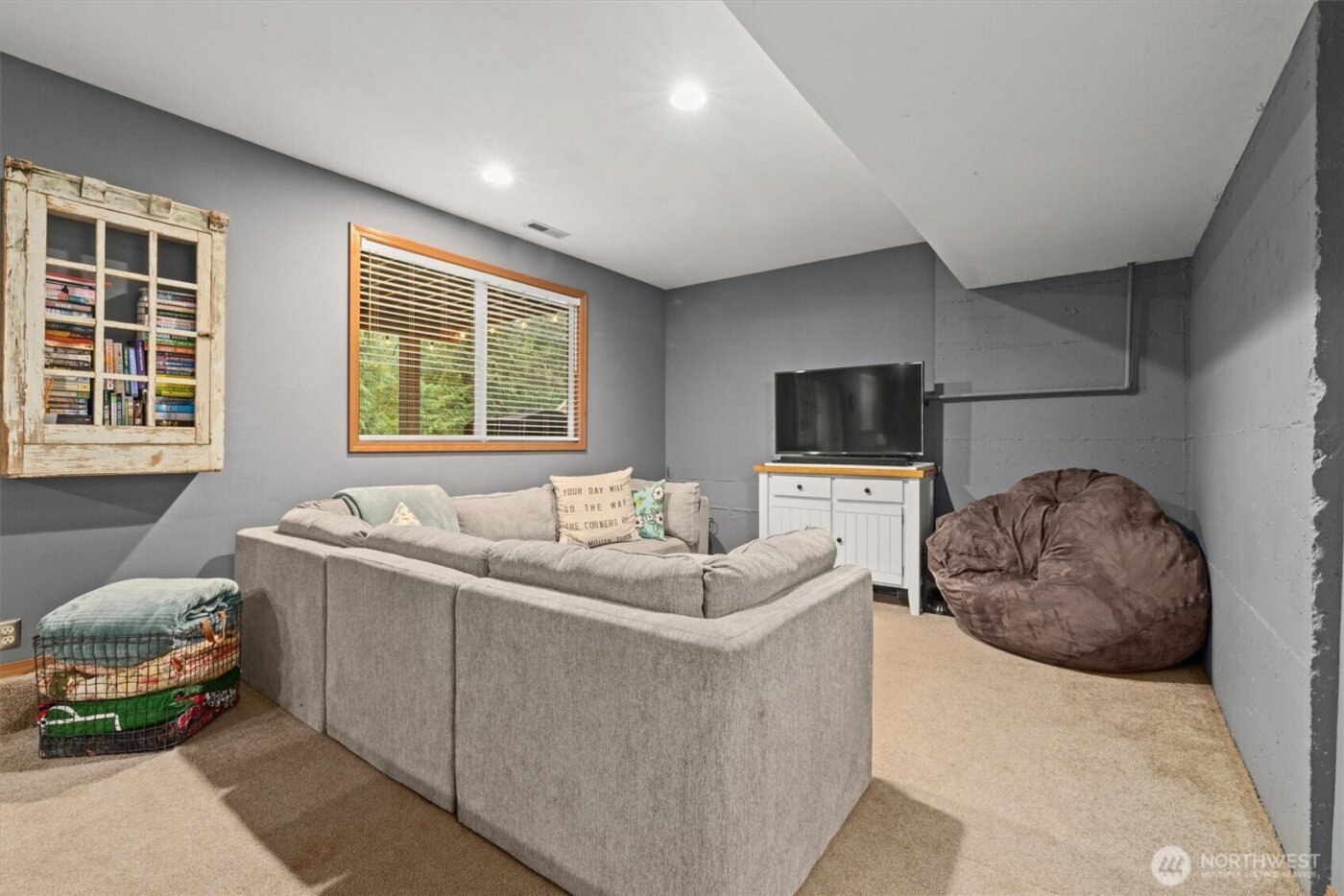 19403 NE 203rd Place , Woodinville, WA 98077