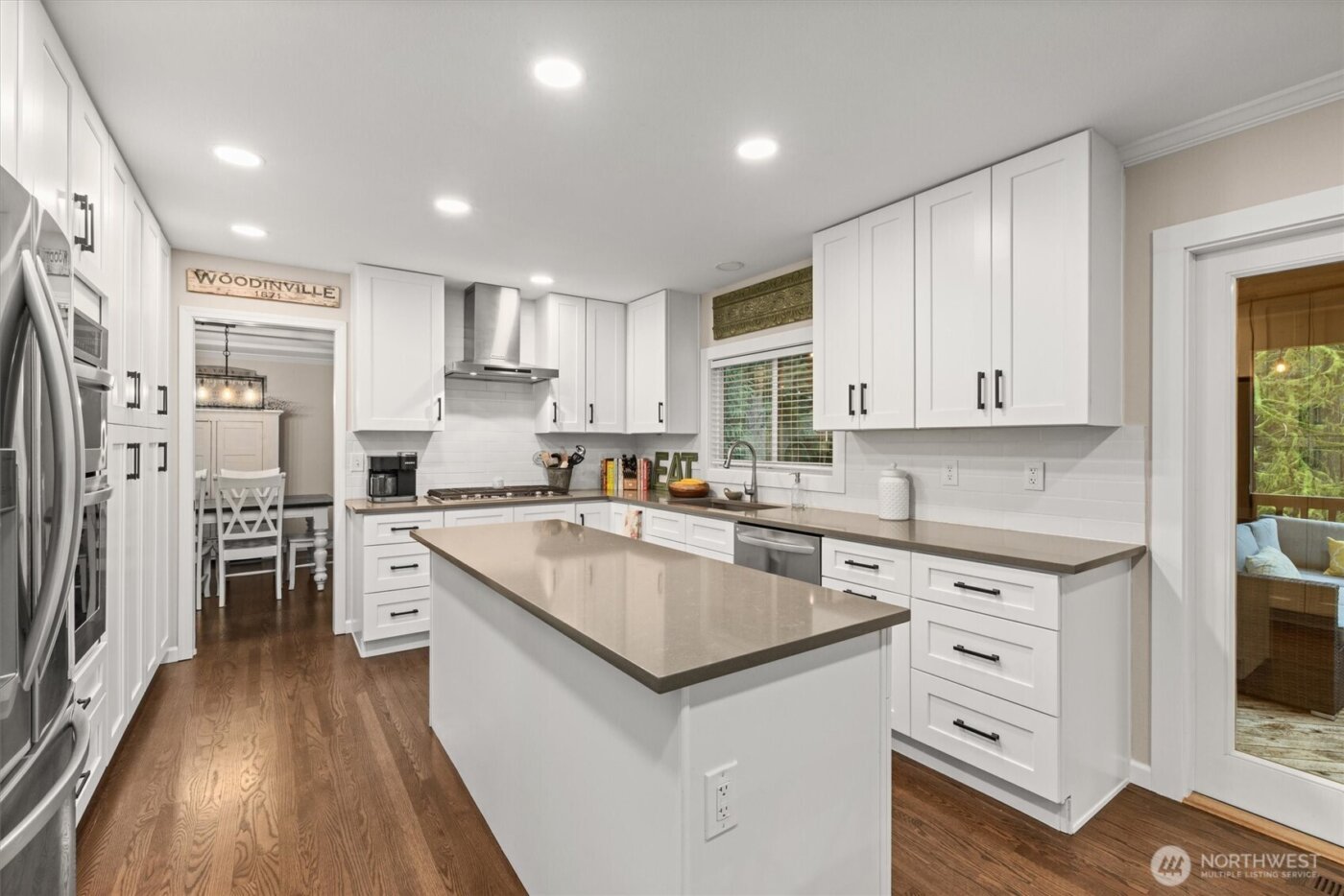 19403 NE 203rd Place , Woodinville, WA 98077