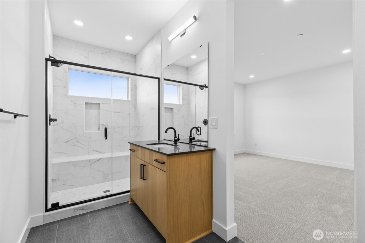 18805 99th Court NE #D, Bothell, WA 98011