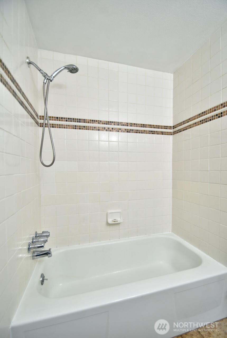 9902 114th Street SW, Lakewood, WA 98498