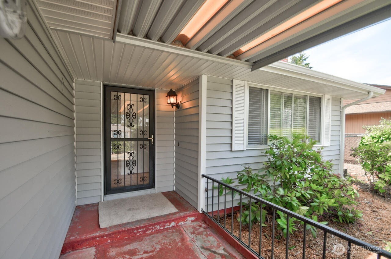 9902 114th Street SW, Lakewood, WA 98498