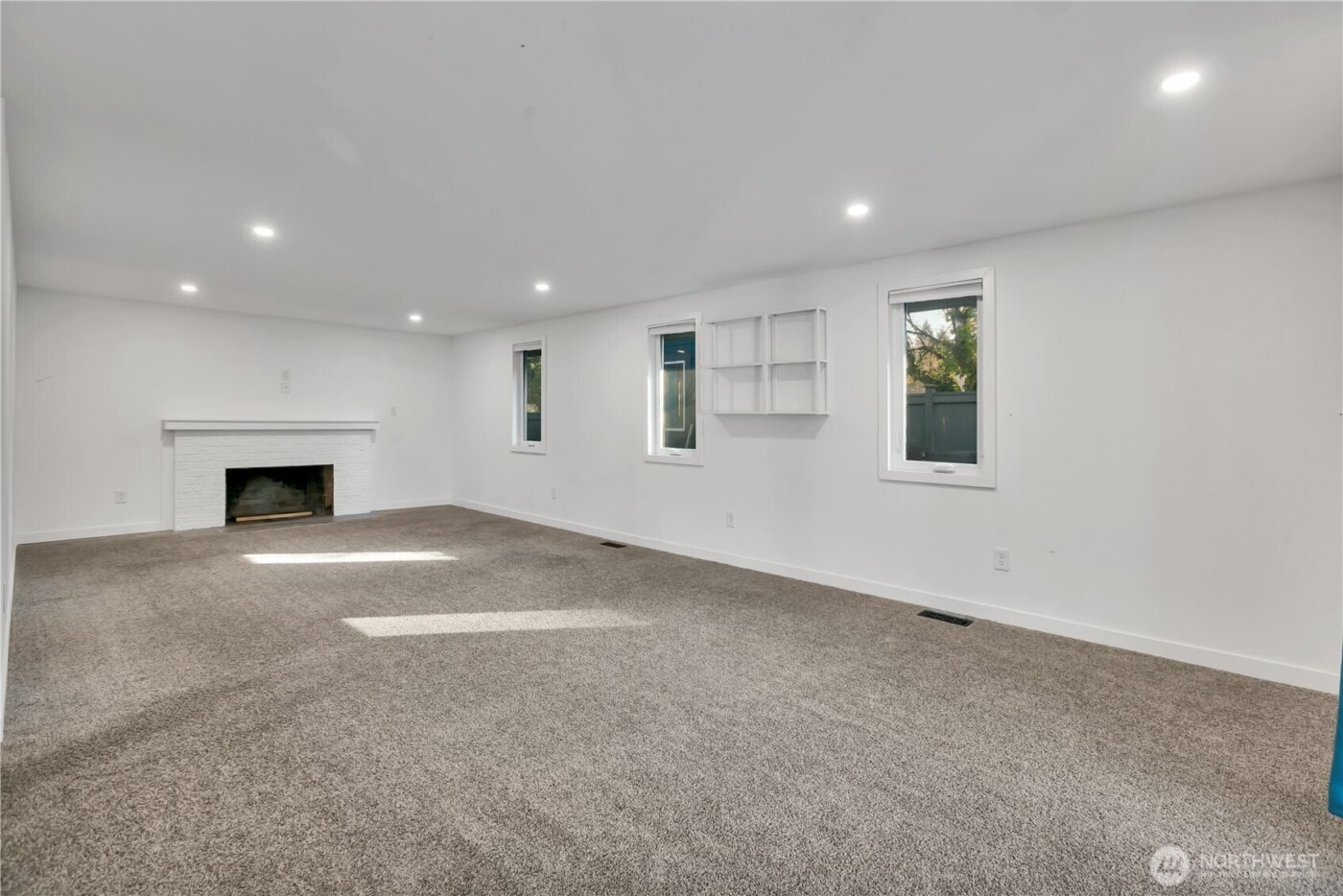 812 Maplewood Avenue , Kent, WA 98030