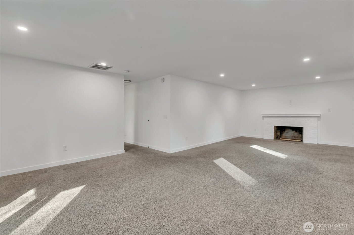 812 Maplewood Avenue , Kent, WA 98030