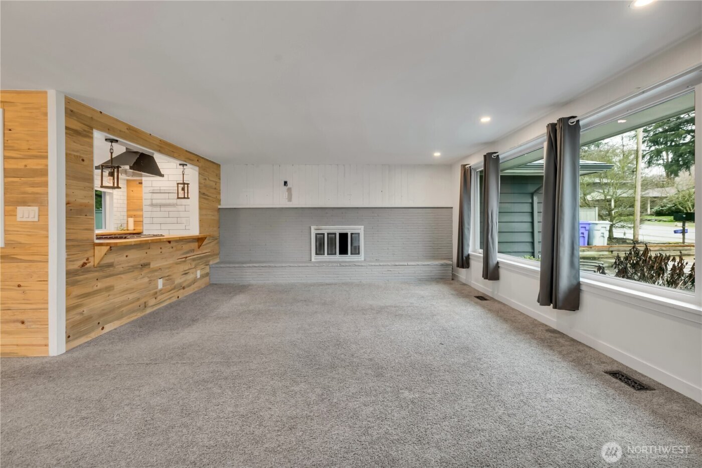 812 Maplewood Avenue , Kent, WA 98030