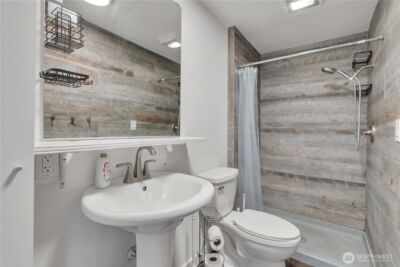812 Maplewood Avenue , Kent, WA 98030 - Photo 22