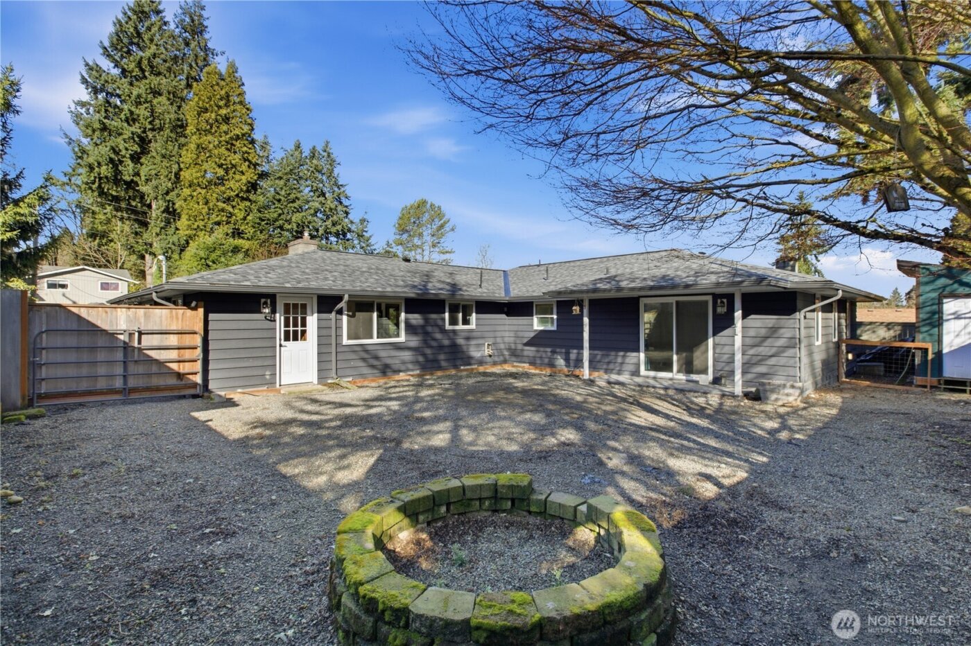 812 Maplewood Avenue , Kent, WA 98030