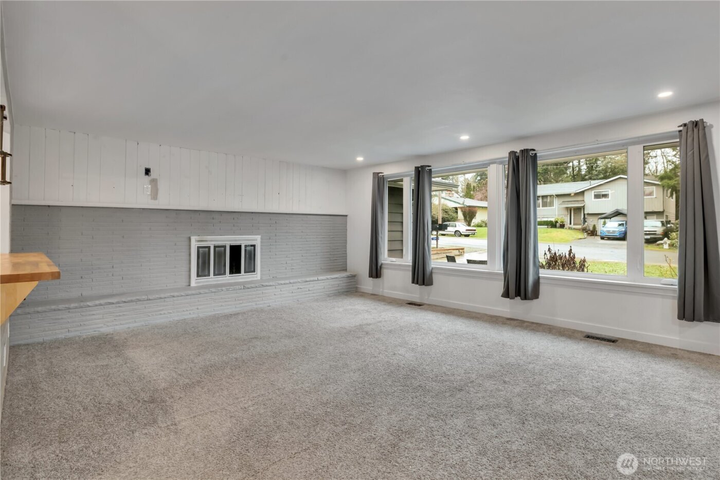 812 Maplewood Avenue , Kent, WA 98030