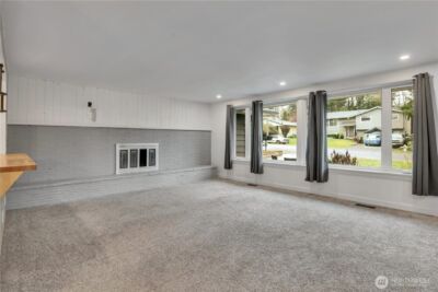 812 Maplewood Avenue , Kent, WA 98030 - Photo 4