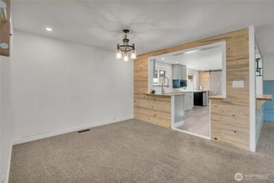 812 Maplewood Avenue , Kent, WA 98030 - Photo 8