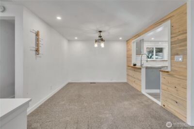 812 Maplewood Avenue , Kent, WA 98030 - Photo 9
