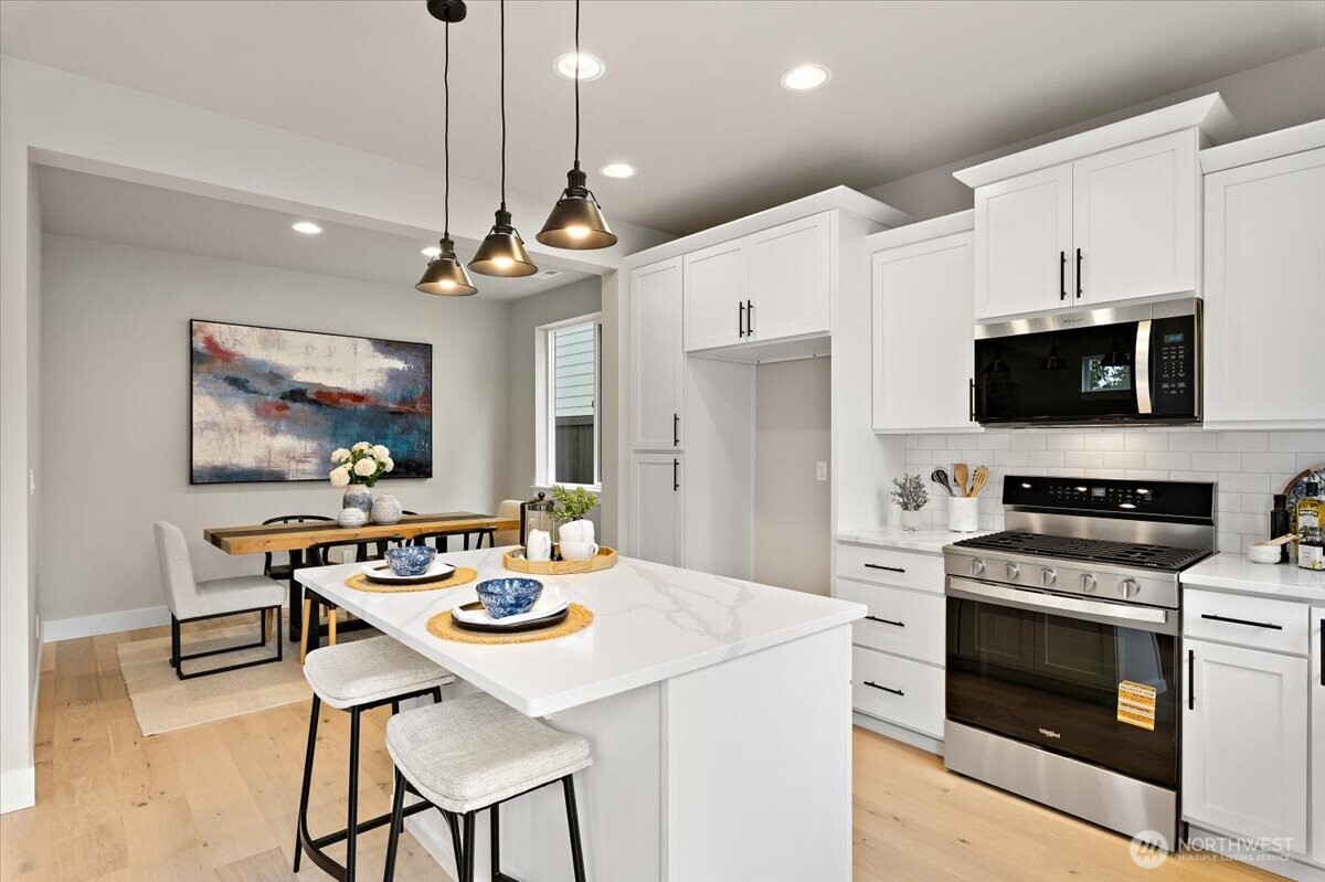 201 156th Place SW #MG 13, Lynnwood, WA 98087