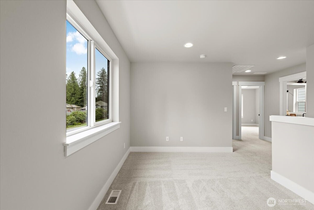 201 156th Place SW #MG 13, Lynnwood, WA 98087