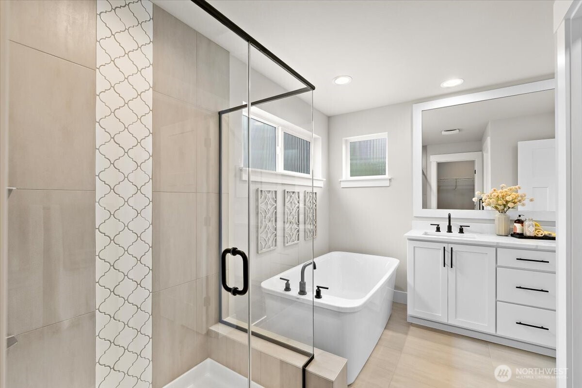 201 156th Place SW #MG 13, Lynnwood, WA 98087