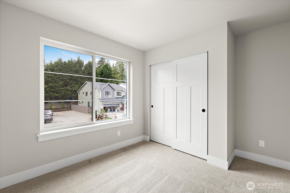 201 156th Place SW #MG 13, Lynnwood, WA 98087