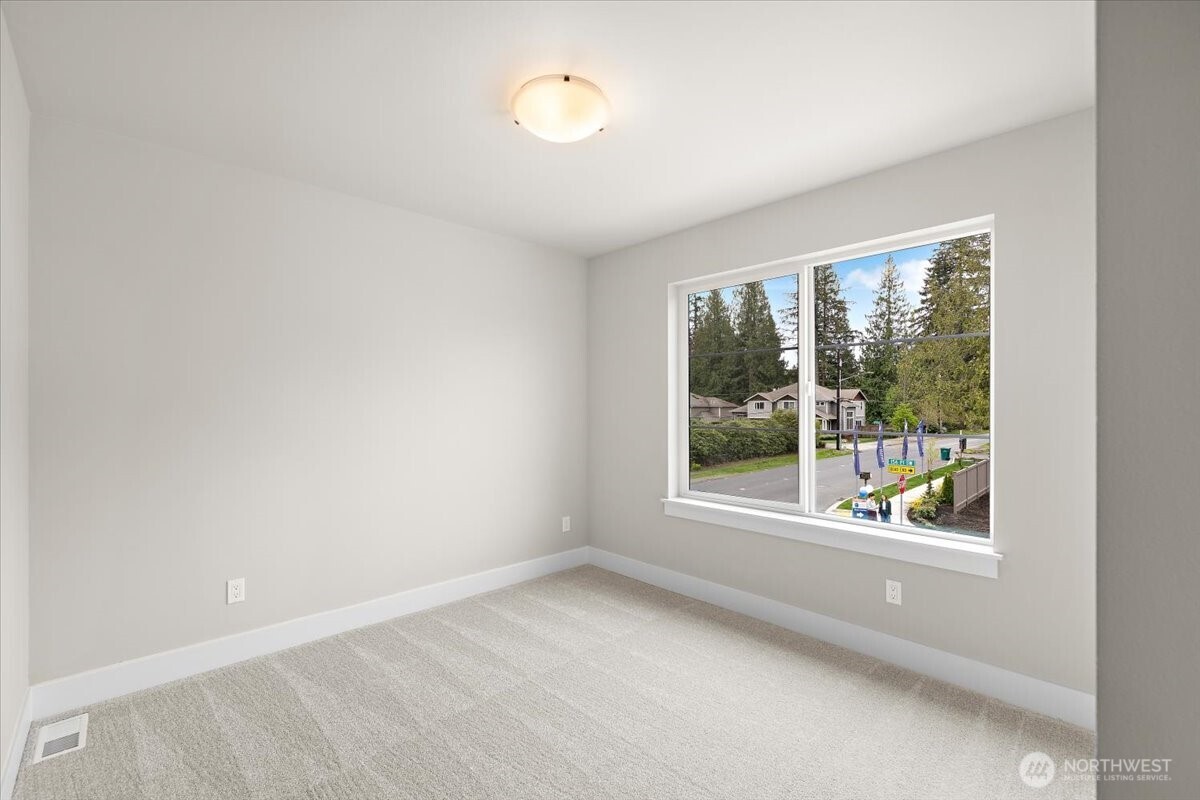 201 156th Place SW #MG 13, Lynnwood, WA 98087