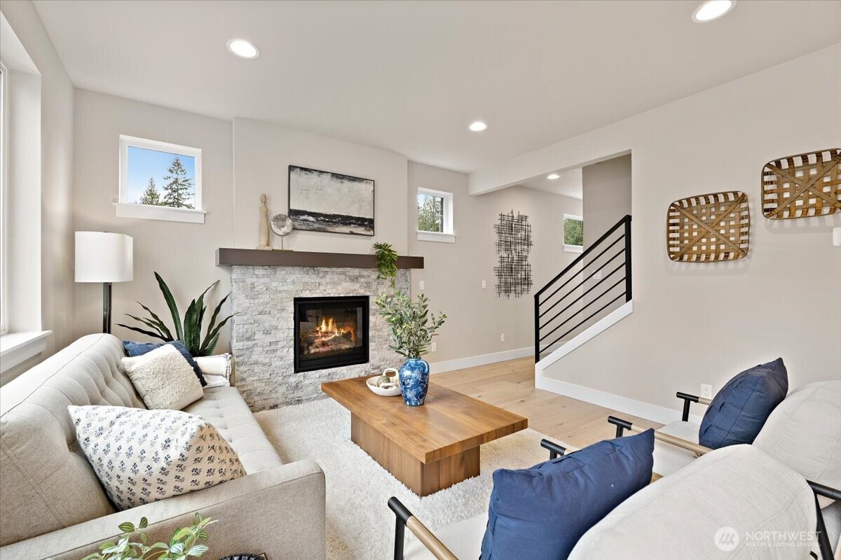 201 156th Place SW #MG 13, Lynnwood, WA 98087