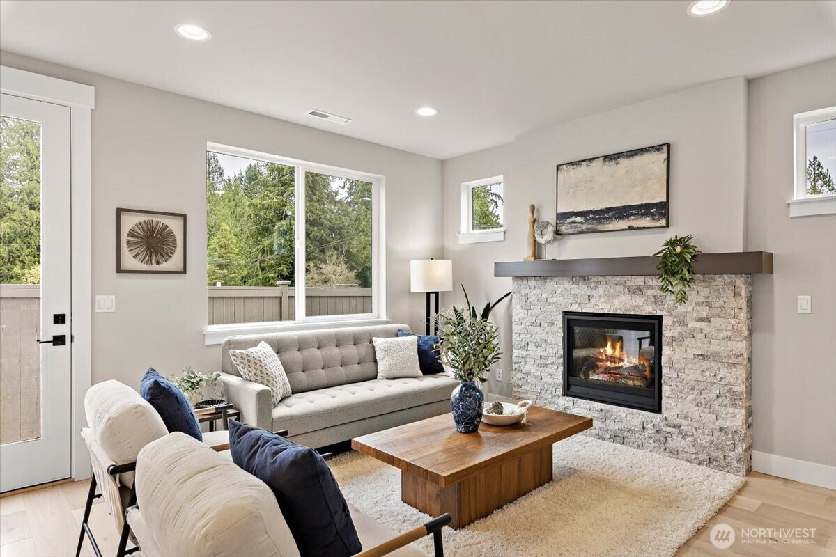 201 156th Place SW #MG 13, Lynnwood, WA 98087