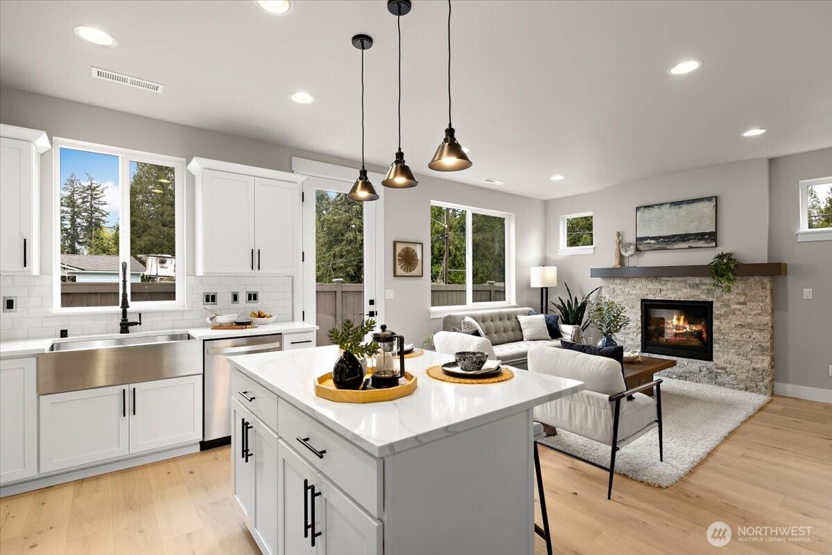 201 156th Place SW #MG 13, Lynnwood, WA 98087