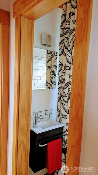 2040 Westlake Avenue N #17, Seattle, WA 98109 - Photo 14